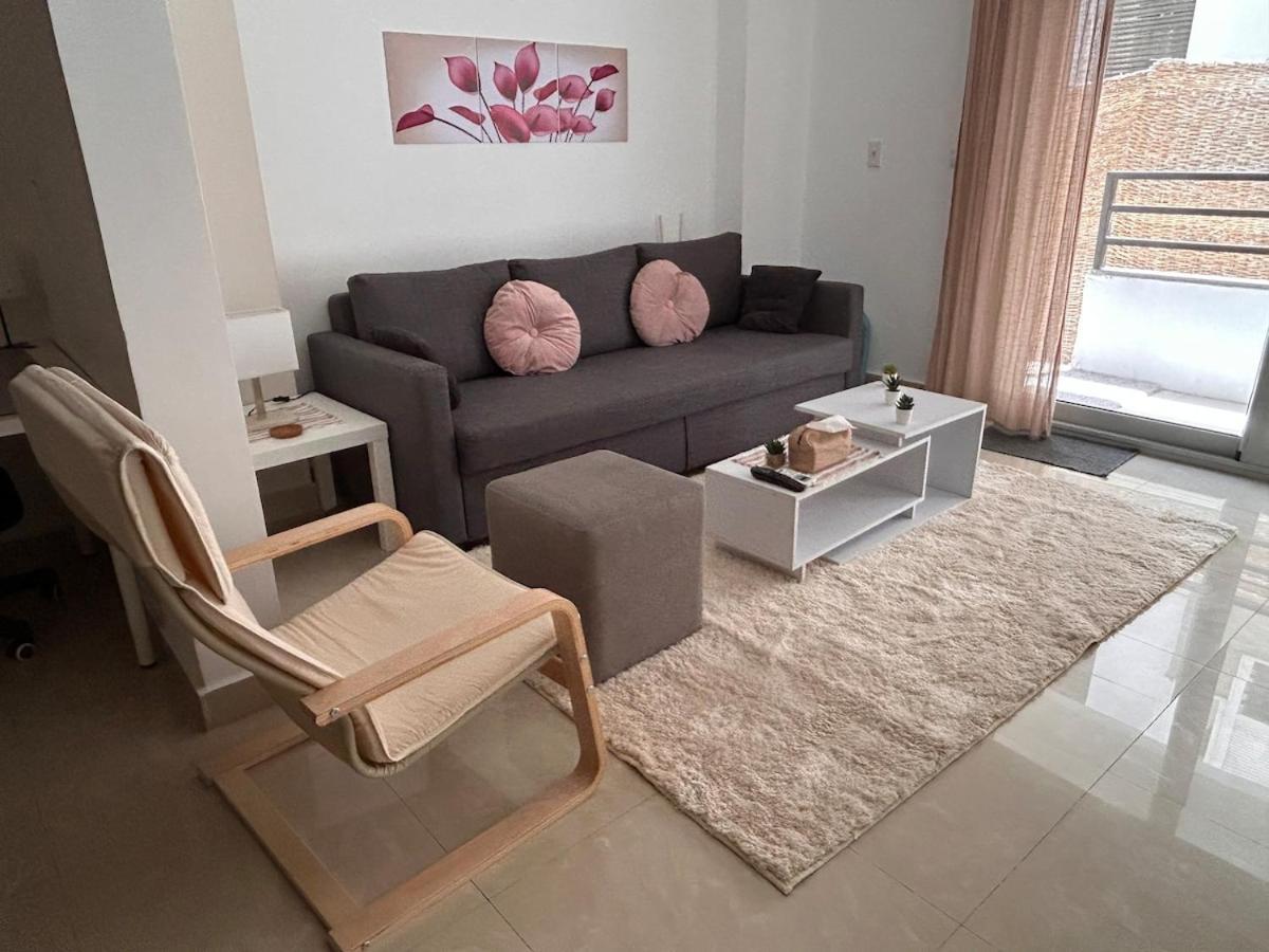 Mirage Gated Community-1br Apt-pool-parking-wifi *
